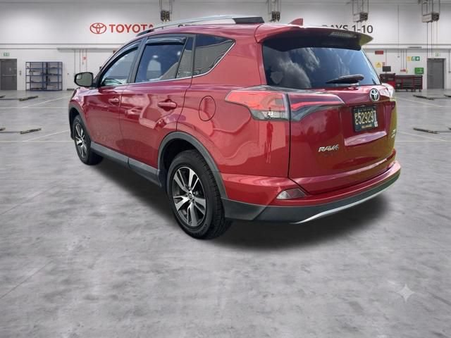 Used 2016 Toyota RAV4 XLE AWD/4WD image 5