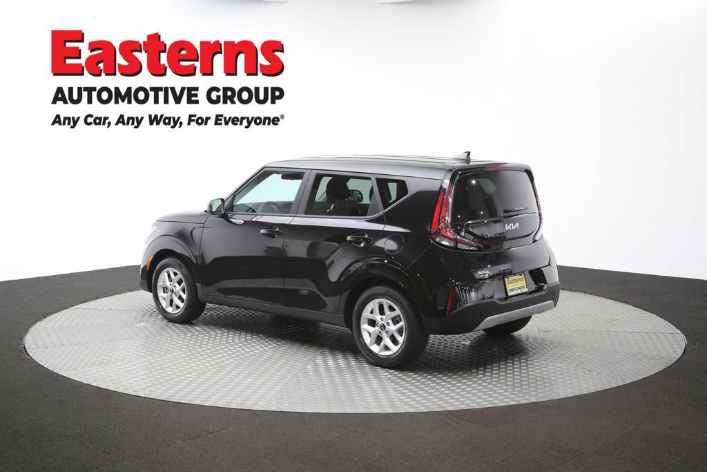 Used 2025 Kia Soul LX w/ LX Technology Package FWD image 61