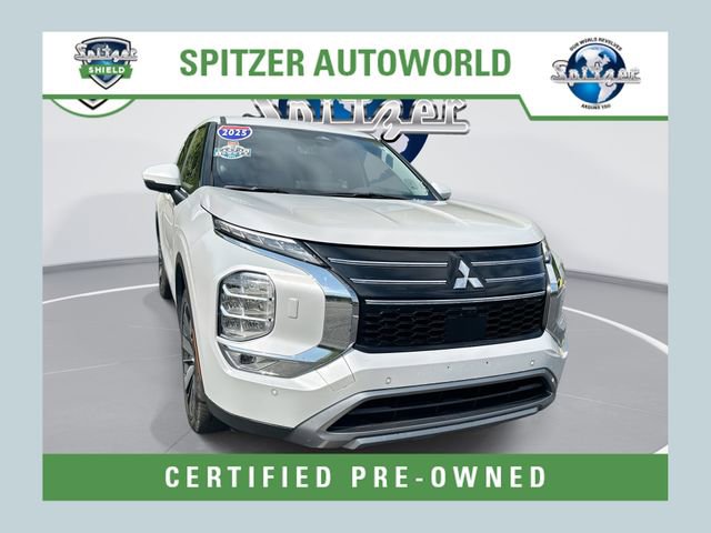 Used 2025 Mitsubishi Outlander SE AWD/4WD image 1