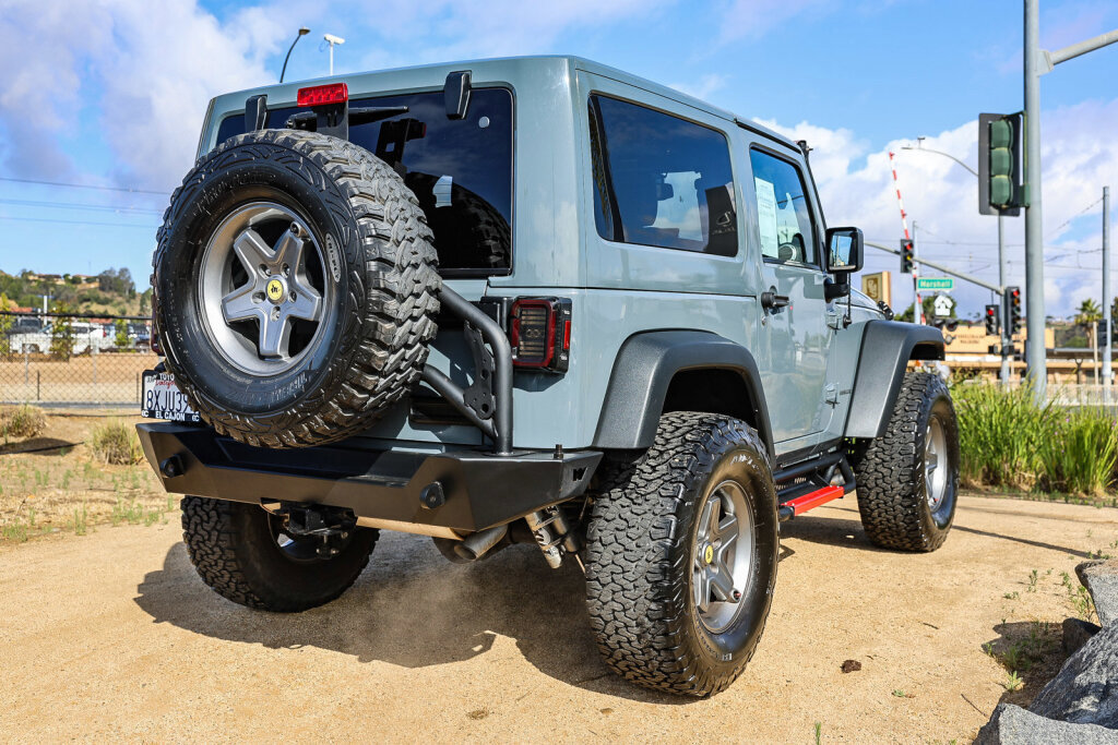 Used 2014 Jeep Wrangler Rubicon w/ Power Convenience Group AWD/4WD image 23