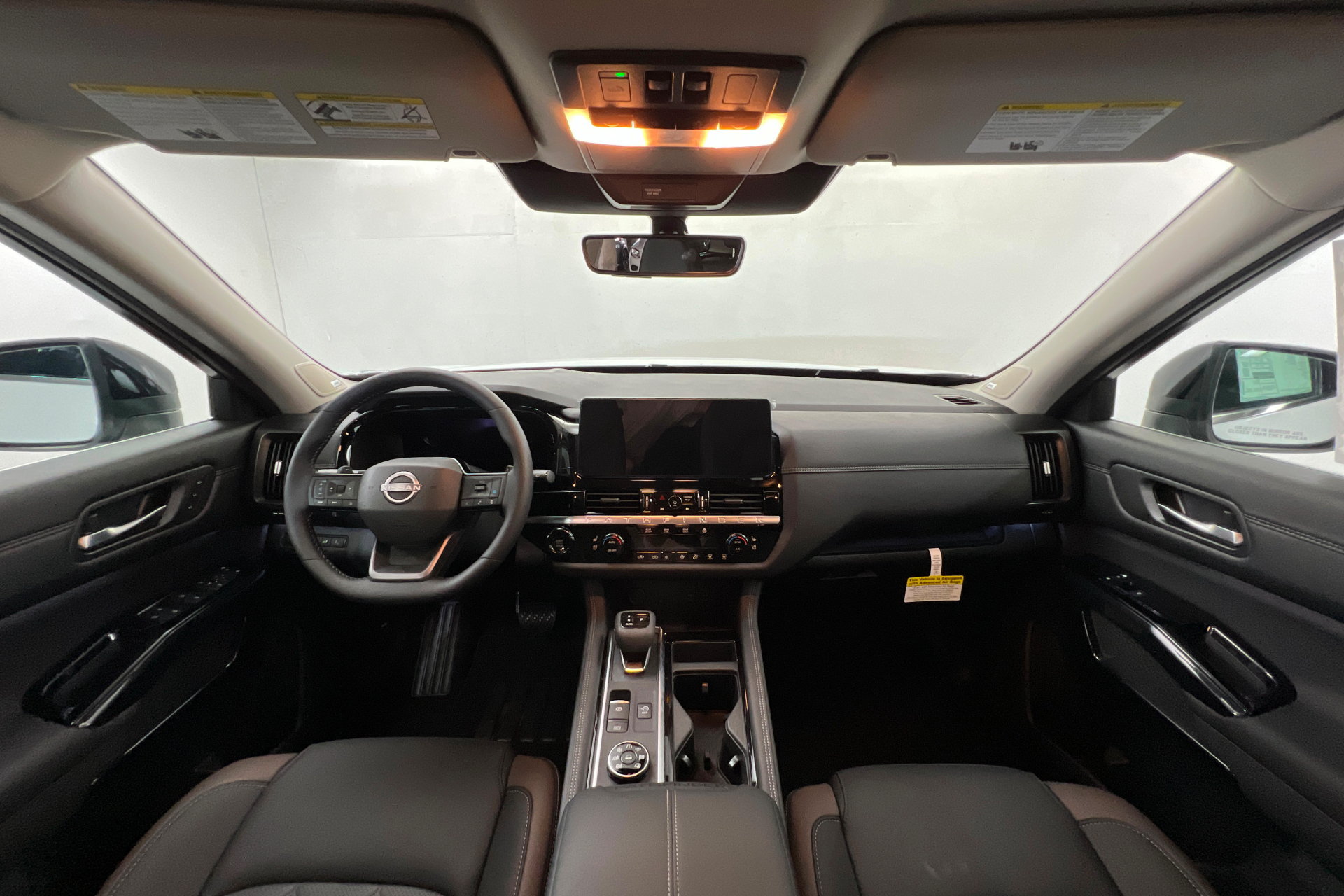 New 2026 Nissan Pathfinder Platinum AWD/4WD image 9