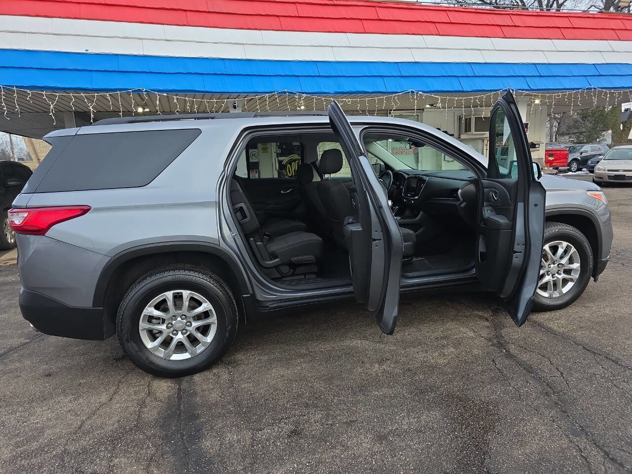 Used 2020 Chevrolet Traverse LT w/ Driver Confidence II Package image 39