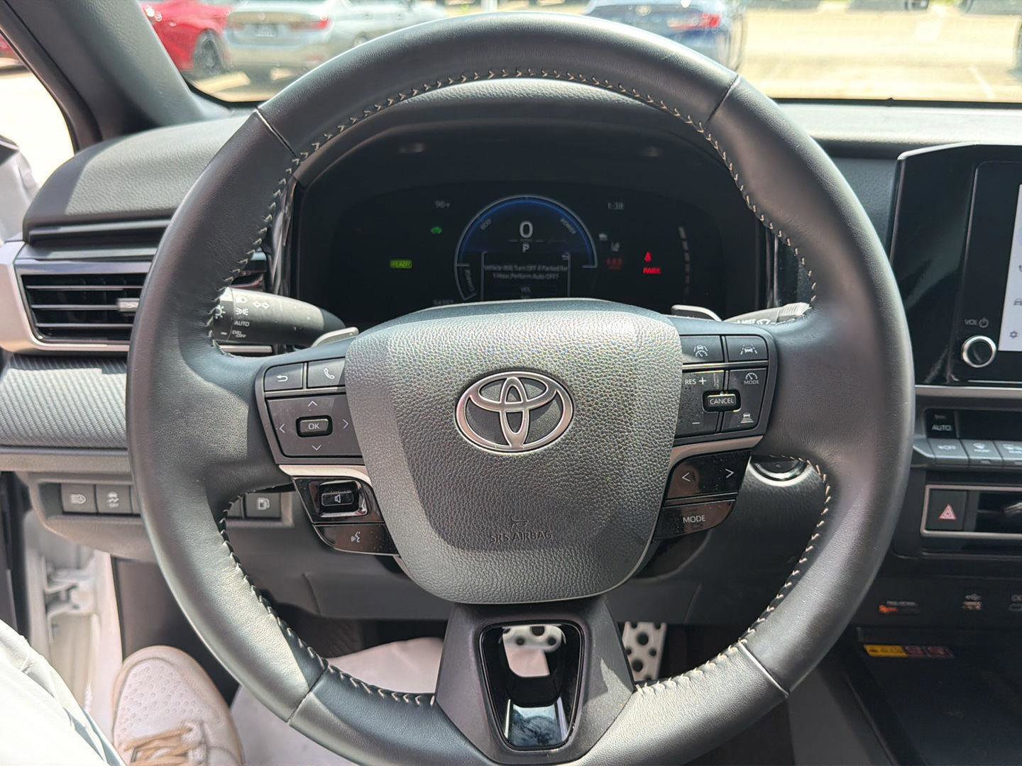 Used 2025 Toyota Camry SE FWD image 18