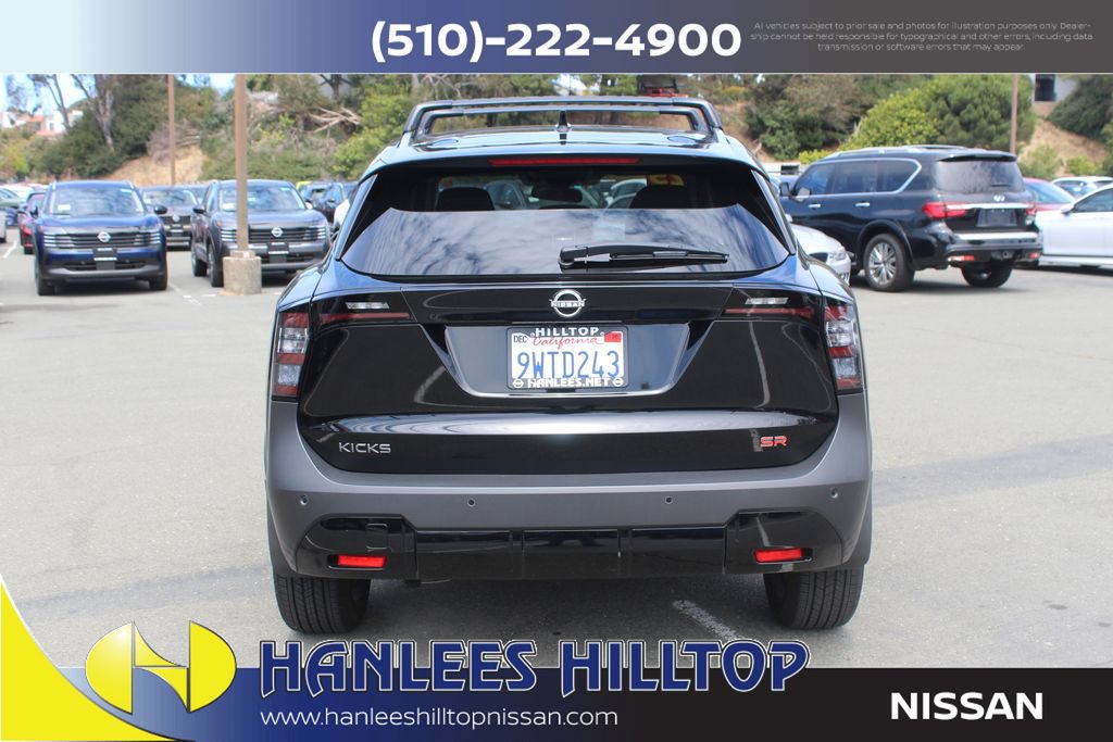 Certified 2025 Nissan Kicks SR FWD image 8