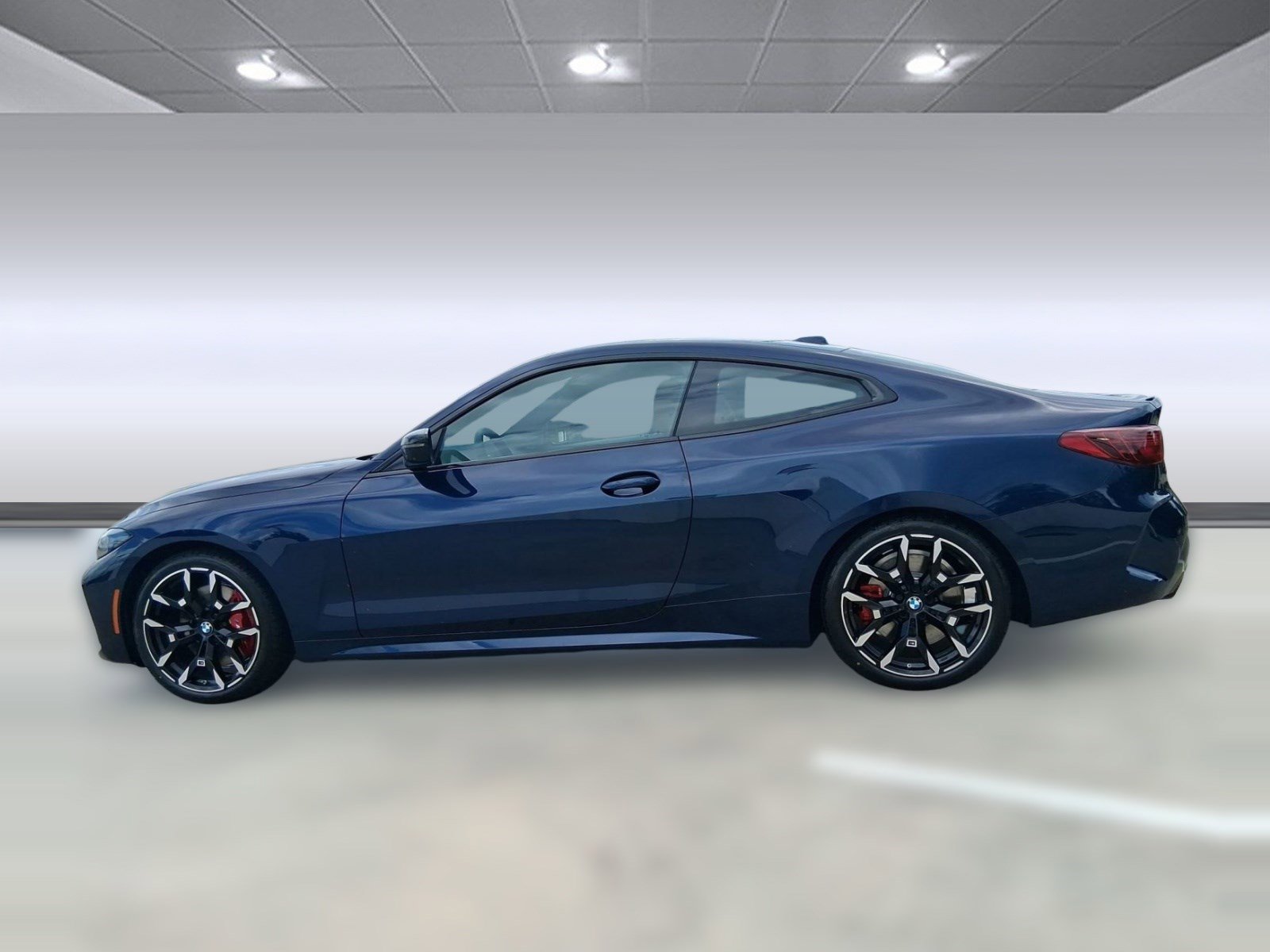Used 2026 BMW 430i Coupe w/ M Sport Package RWD image 2
