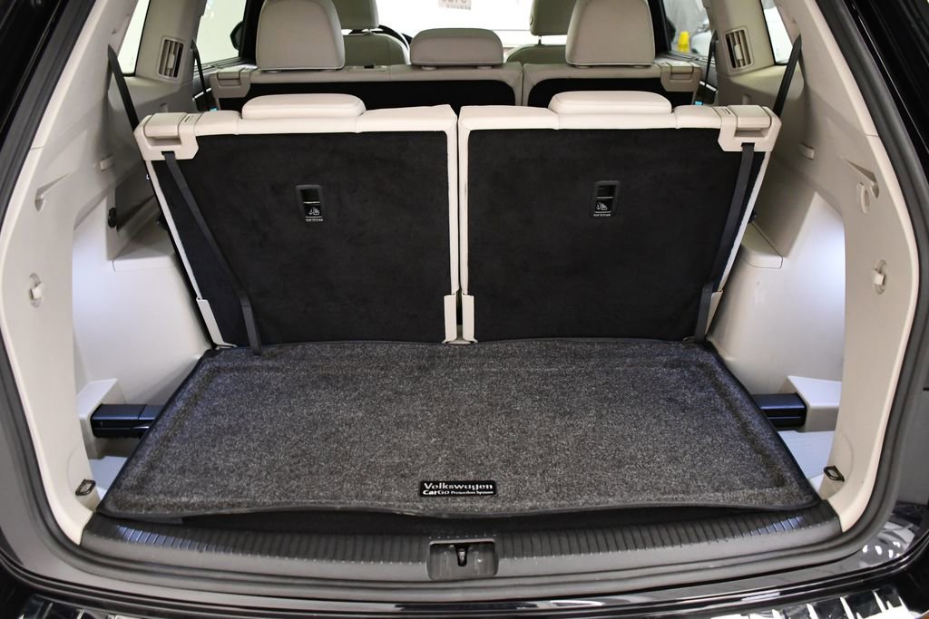 Used 2024 Volkswagen Atlas SEL Premium R-Line image 58