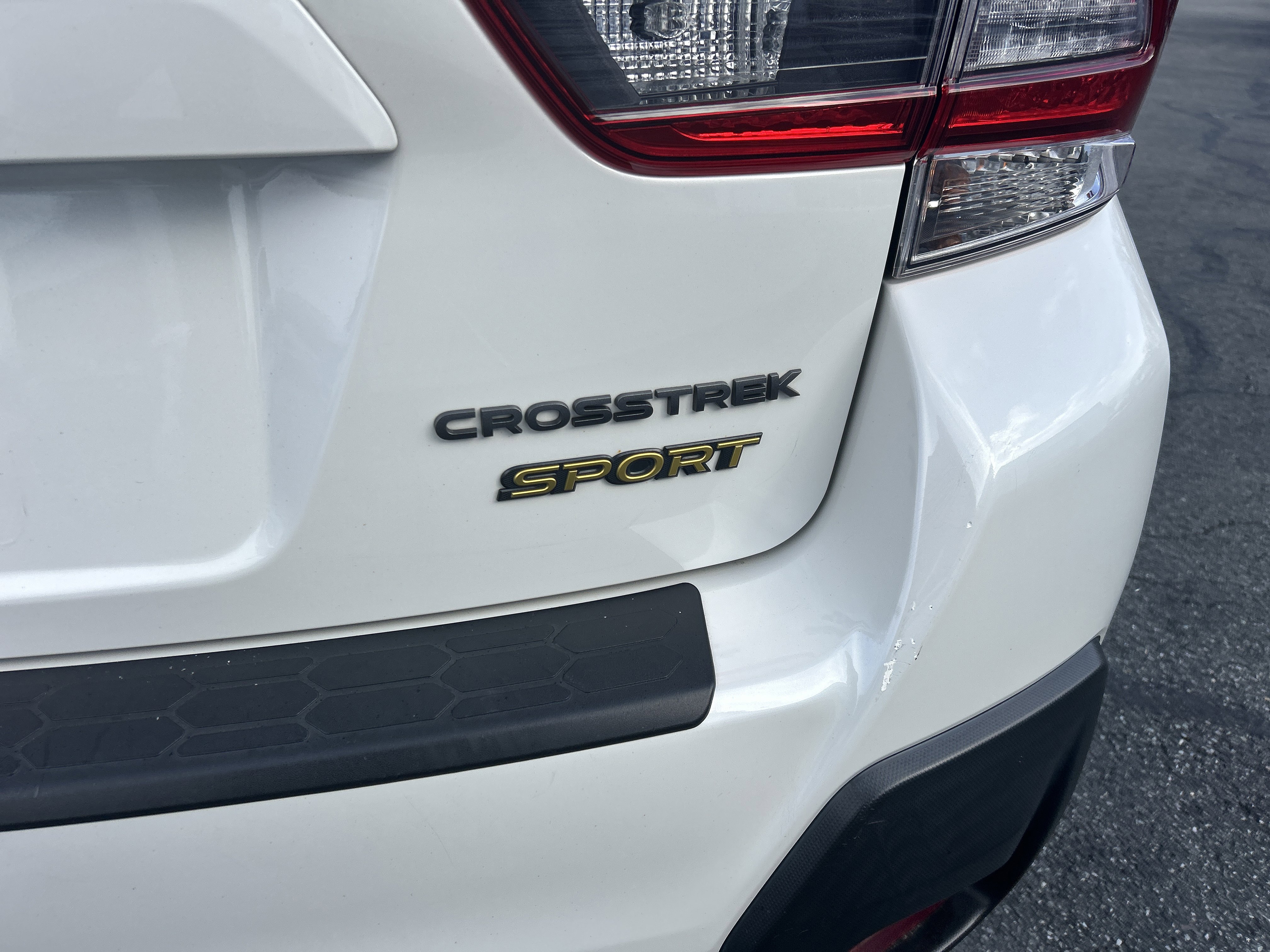 Used 2022 Subaru Crosstrek 2.5i Sport w/ Moonroof Package image 8