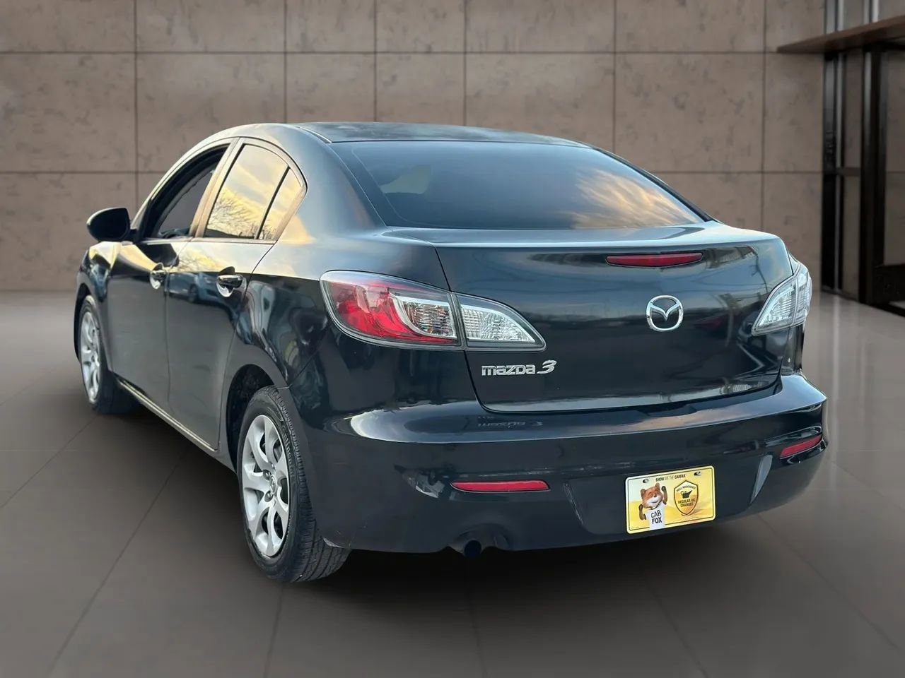 Used 2013 MAZDA MAZDA3 i SV image 4