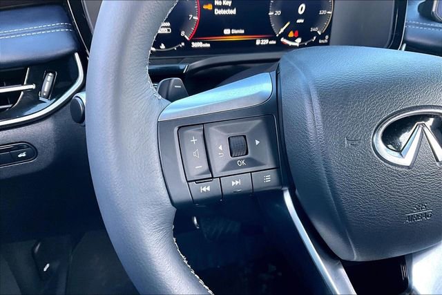 Used 2026 INFINITI QX60 Sport w/ Dark Cargo Package image 18