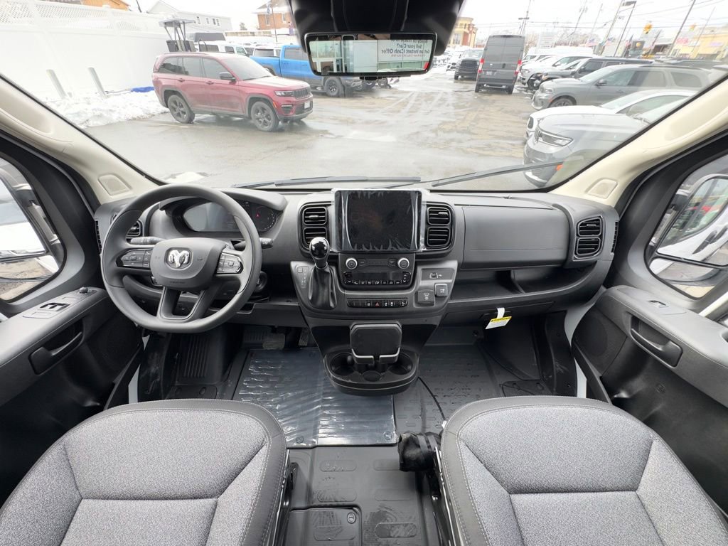 Used 2025 RAM ProMaster 2500 w/ Premium Convenience Group FWD image 14