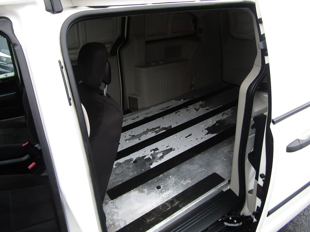 Used 2013 RAM C/V Tradesman FWD image 5