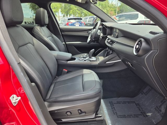Used 2022 Alfa Romeo Stelvio Ti w/ Active Assist Plus Package AWD/4WD image 22