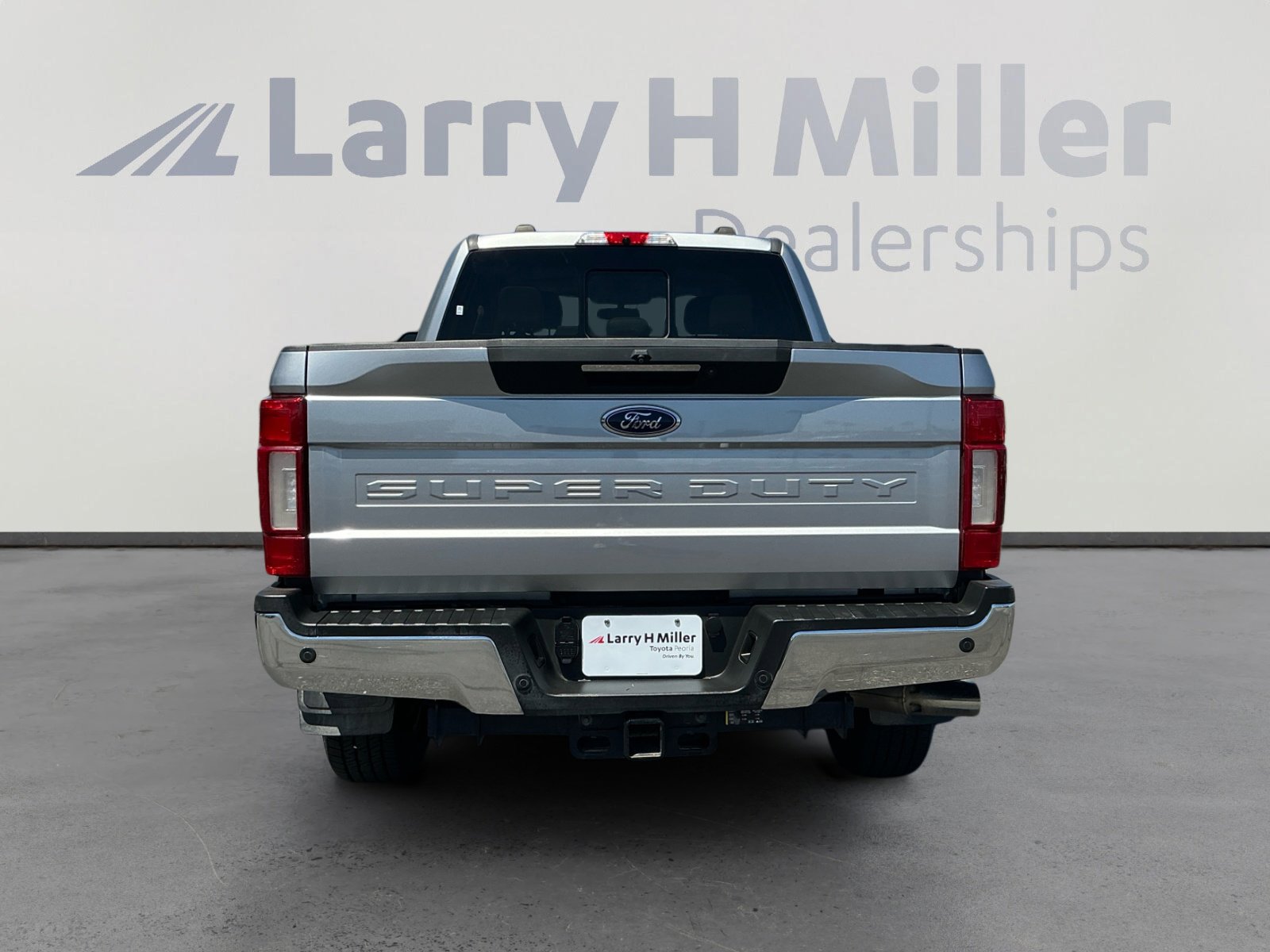 Used 2021 Ford F350 Lariat w/ Lariat Ultimate Package AWD/4WD image 4