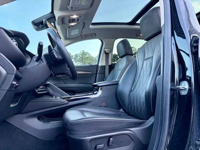 Used 2023 Buick Envision Avenir image 27