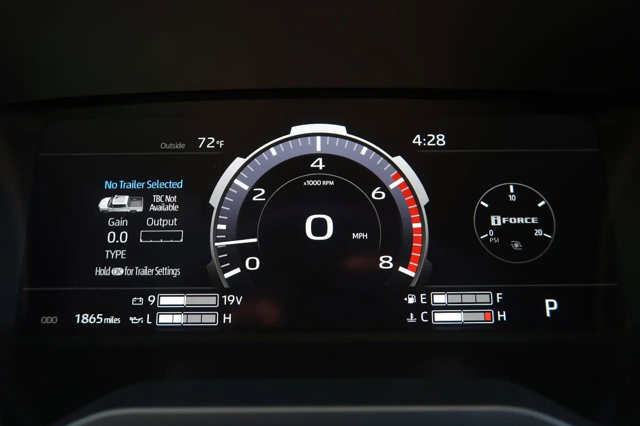 Used 2025 Toyota Tundra Limited image 40