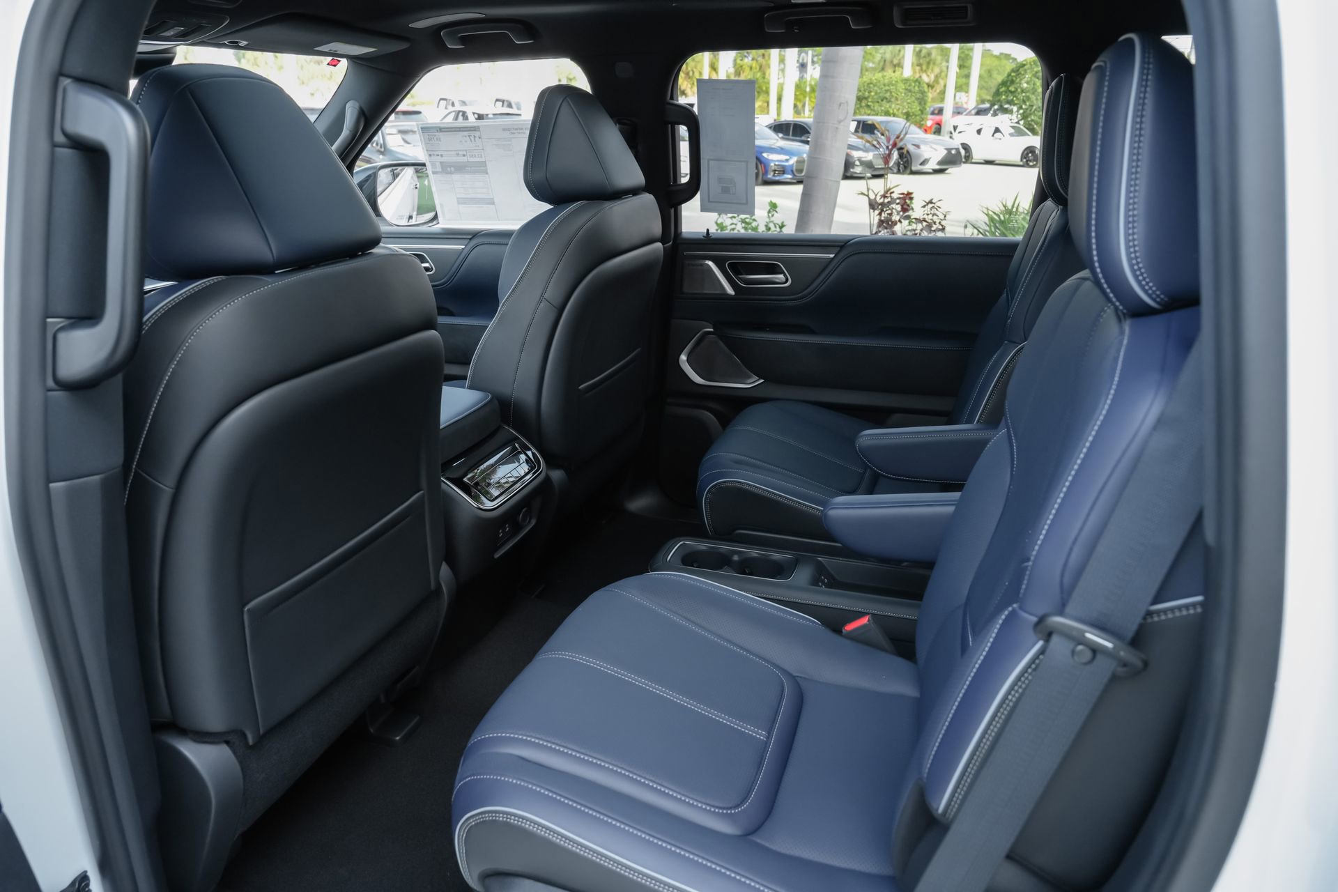 New 2026 INFINITI QX80 4WD w/ Sport Exterior Package image 28