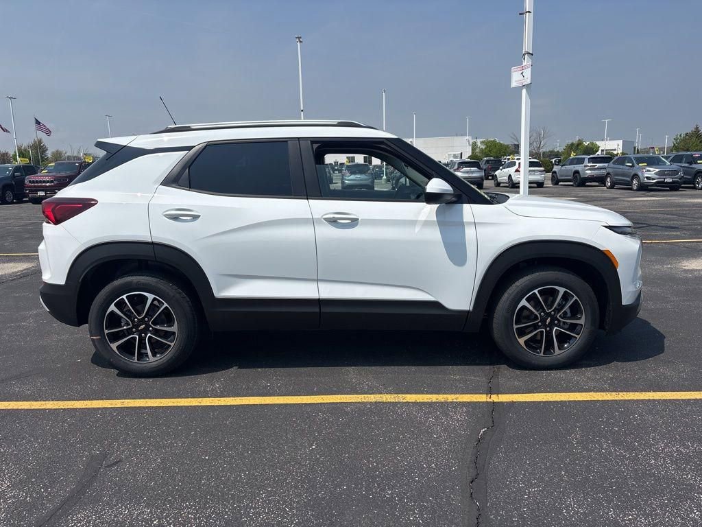 New 2025 Chevrolet TrailBlazer LT image 3