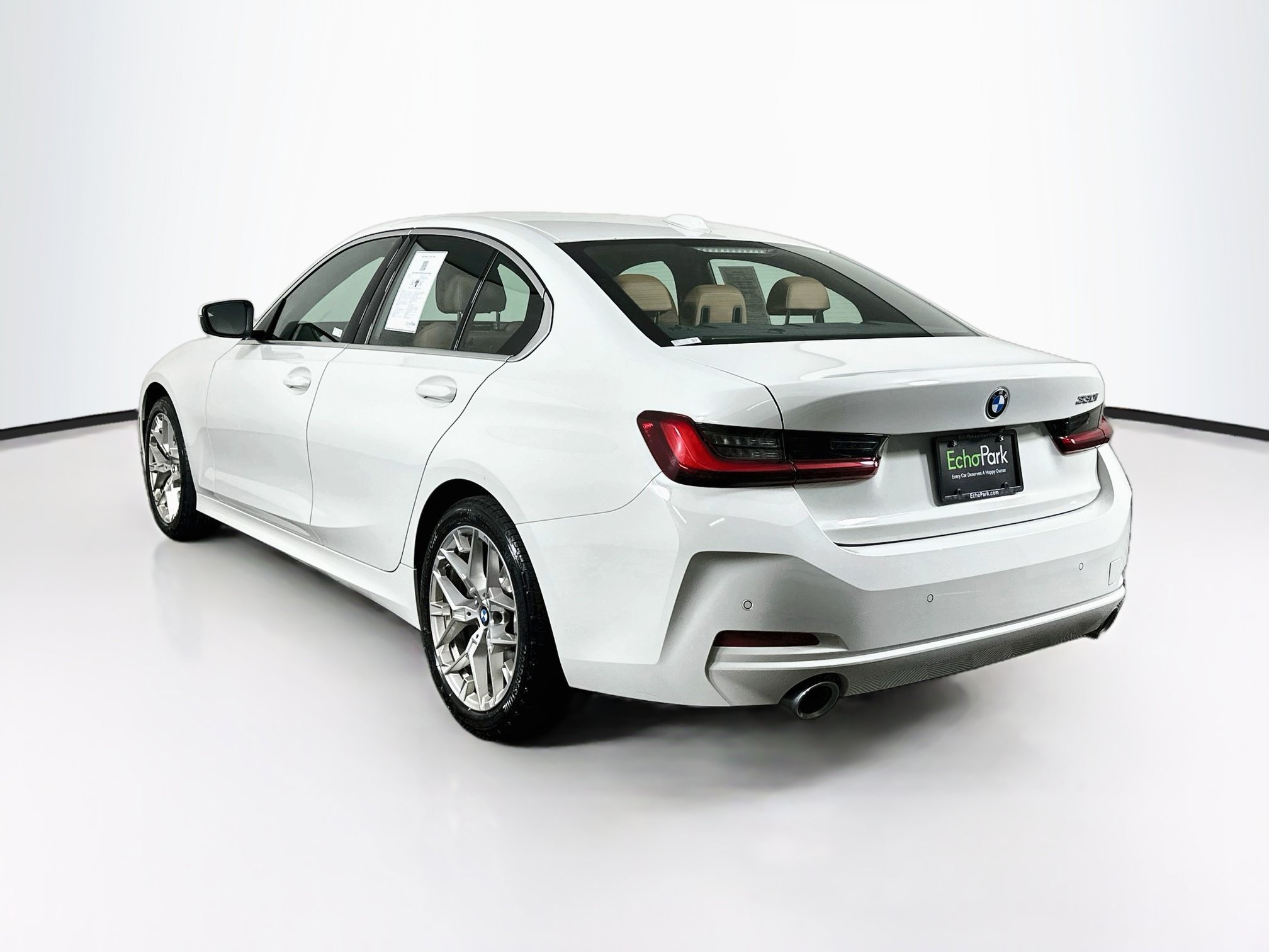 Used 2025 BMW 330i Sedan RWD image 5