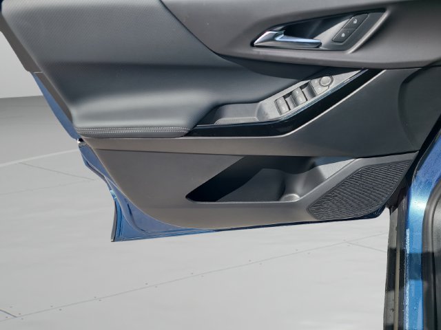 New 2027 Chevrolet Equinox LT FWD image 18