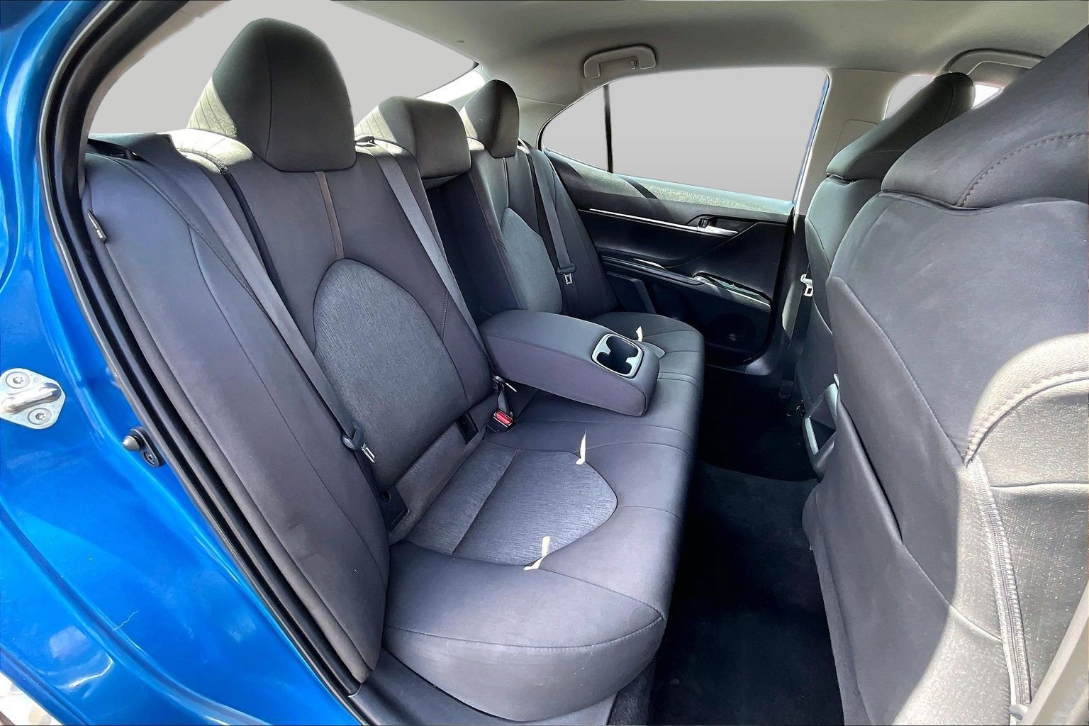 Used 2020 Toyota Camry LE FWD image 26