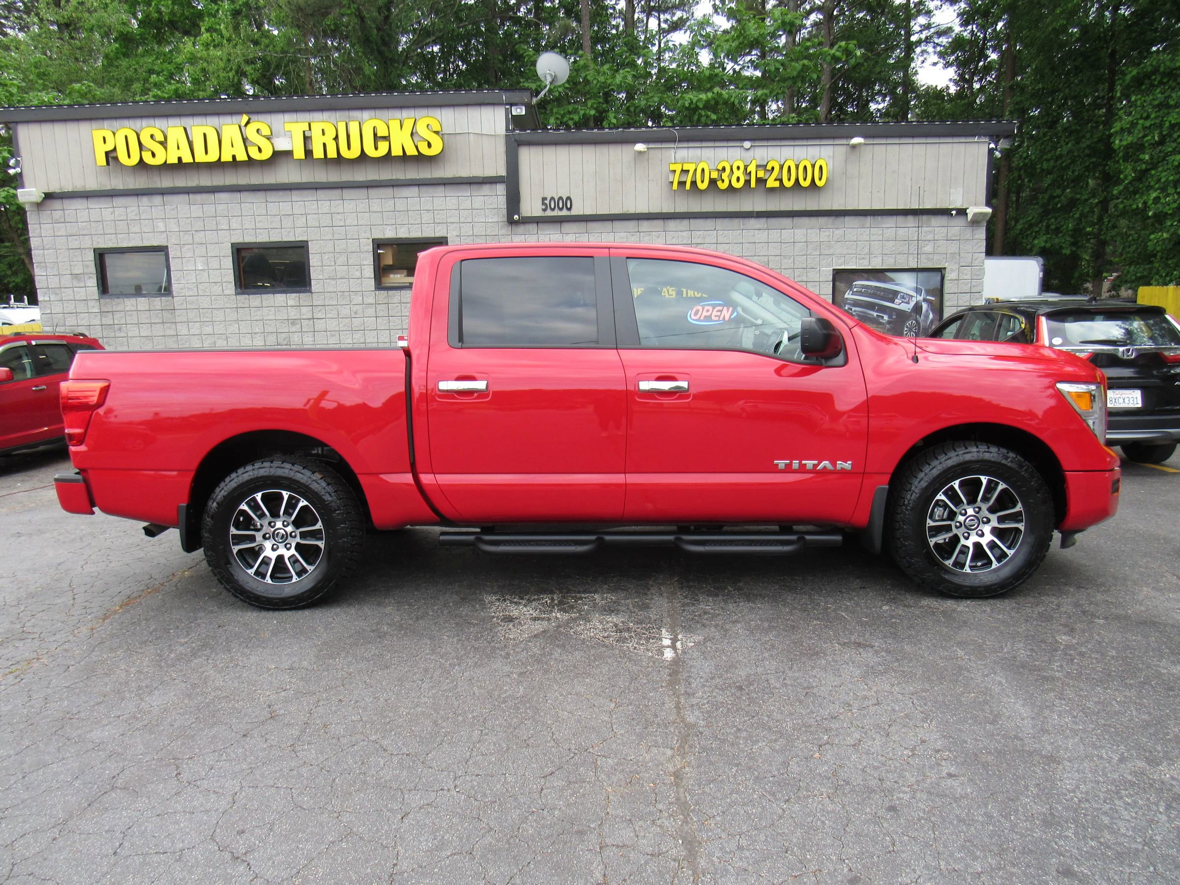 Used 2021 Nissan Titan SV w/ Accessory Utility Package RWD image 8