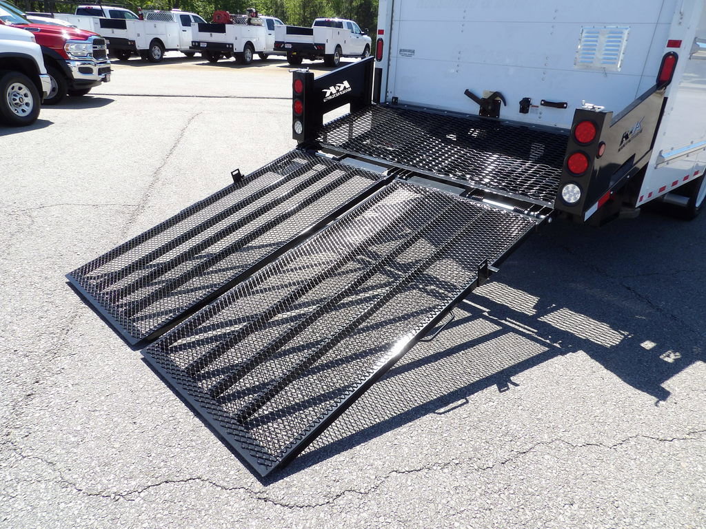 Used 2021 Ford E-350 and Econoline 350 Super Duty RWD image 37