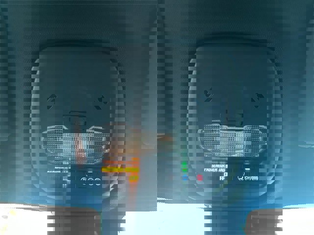 Used 2024 Buick Envista Sport Touring image 18