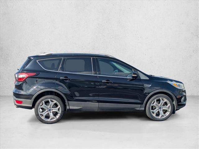 Used 2017 Ford Escape Titanium FWD image 4