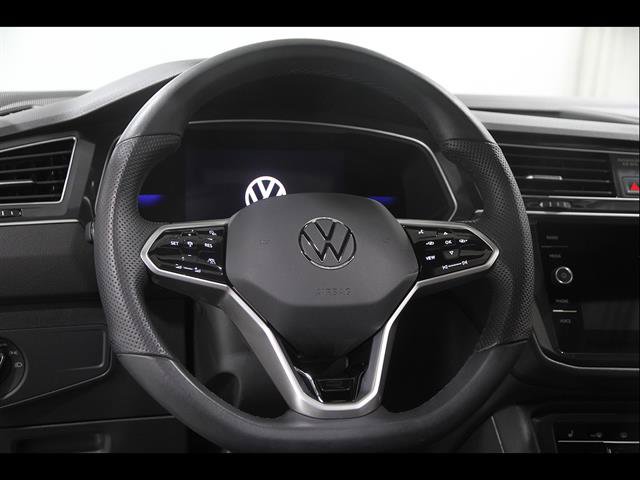 Certified 2024 Volkswagen Tiguan SE R-Line AWD/4WD image 7
