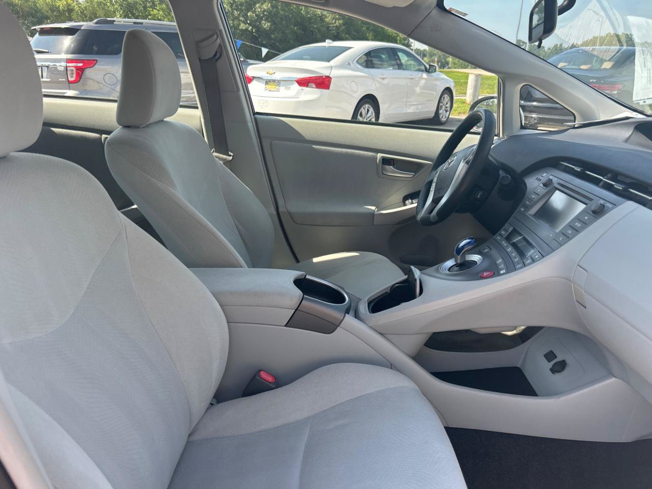 Used 2014 Toyota Prius Two FWD image 20