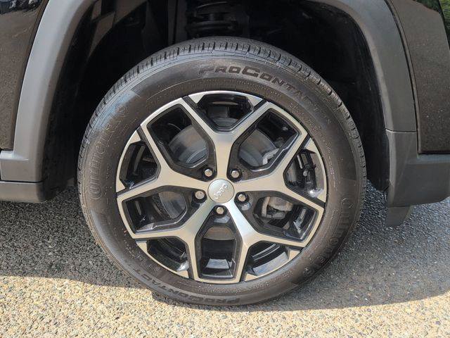 Certified 2024 Jeep Compass Limited w/ Sun and Sound Group AWD/4WD image 24