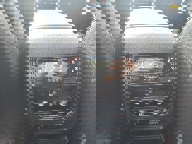 New 2025 Jeep Grand Cherokee L Overland w/ Luxury Tech Group IV image 27