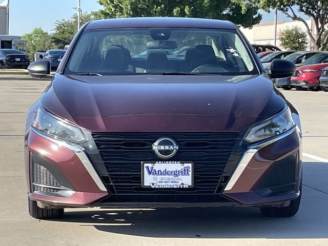 Used 2024 Nissan Altima 2.5 SV FWD image 7