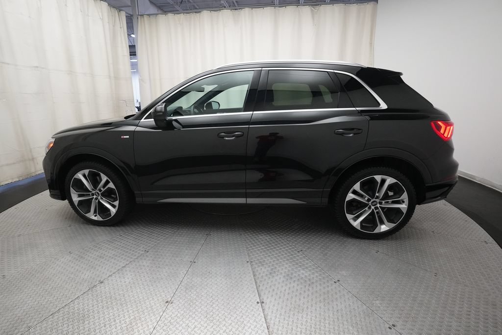 Used 2019 Audi Q3 2.0T Prestige w/ Prestige Package AWD/4WD image 25