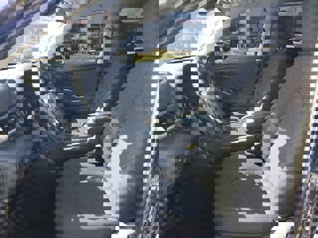 Used 2023 Toyota Highlander L image 10