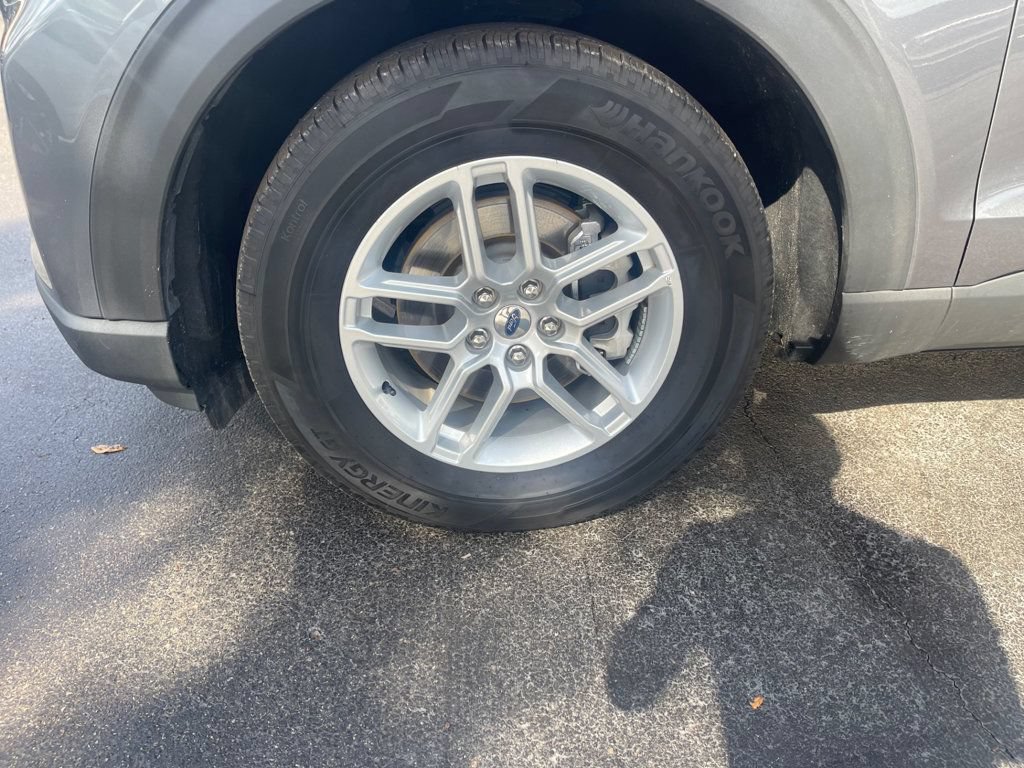 Used 2026 Ford Explorer Active RWD image 10