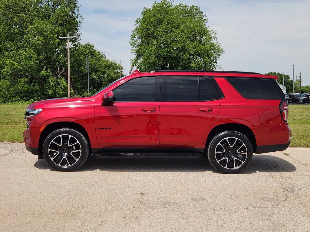 Used 2024 Chevrolet Tahoe RST w/ Luxury Package AWD/4WD image 4