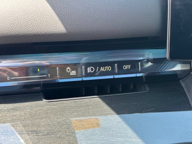 Used 2024 BMW i5 eDrive40i w/ Premium Package RWD image 16