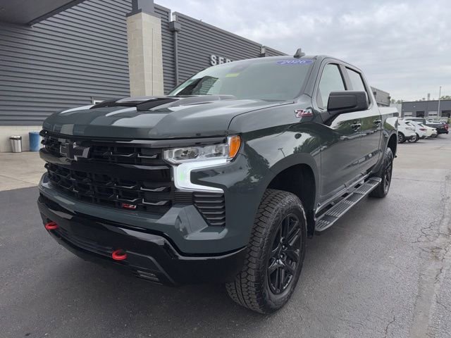 Used 2026 Chevrolet Silverado 1500 LT Trail Boss w/ Convenience Package II AWD/4WD image 4