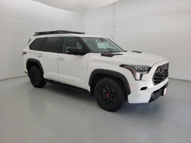 Used 2025 Toyota Sequoia TRD Pro AWD/4WD image 3