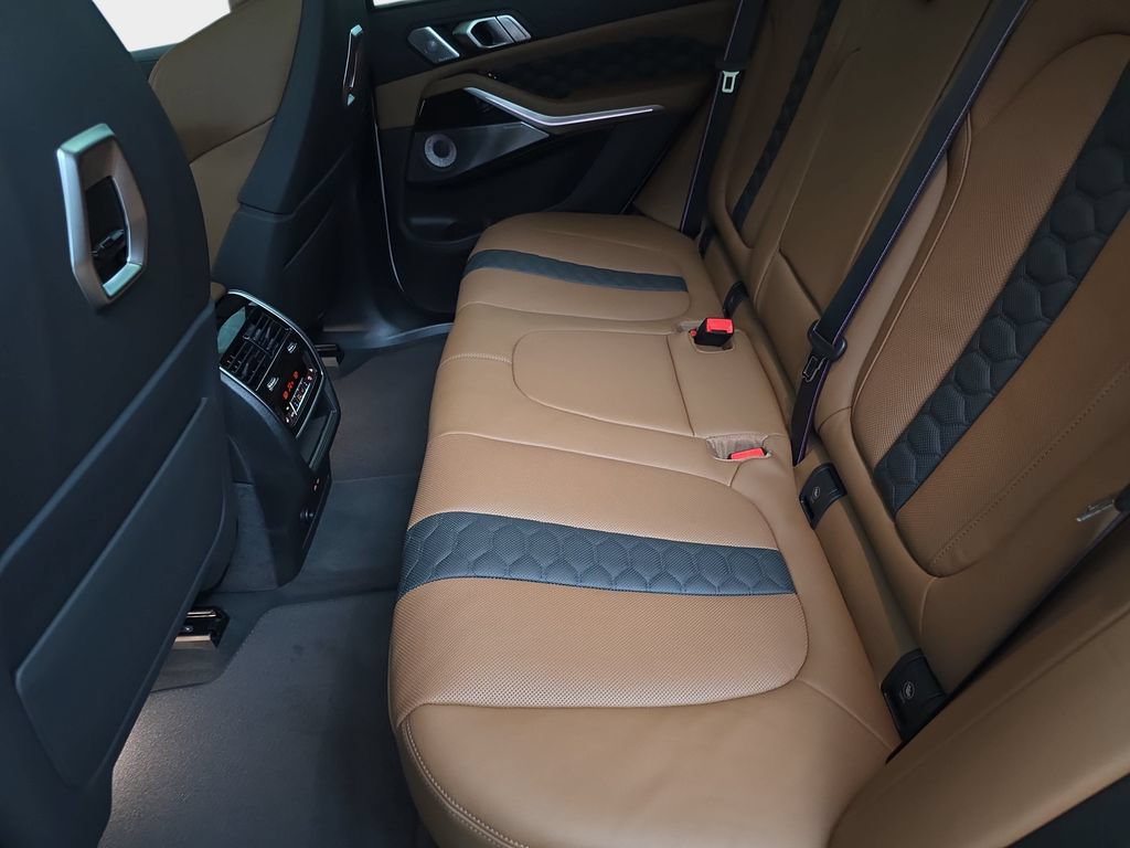 New 2026 BMW X5 M Competition w/ Executive Package AWD/4WD image 14