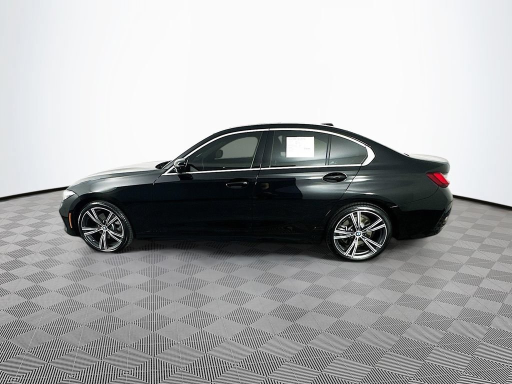 Used 2024 BMW 330i xDrive Sedan w/ Convenience Package AWD/4WD image 5