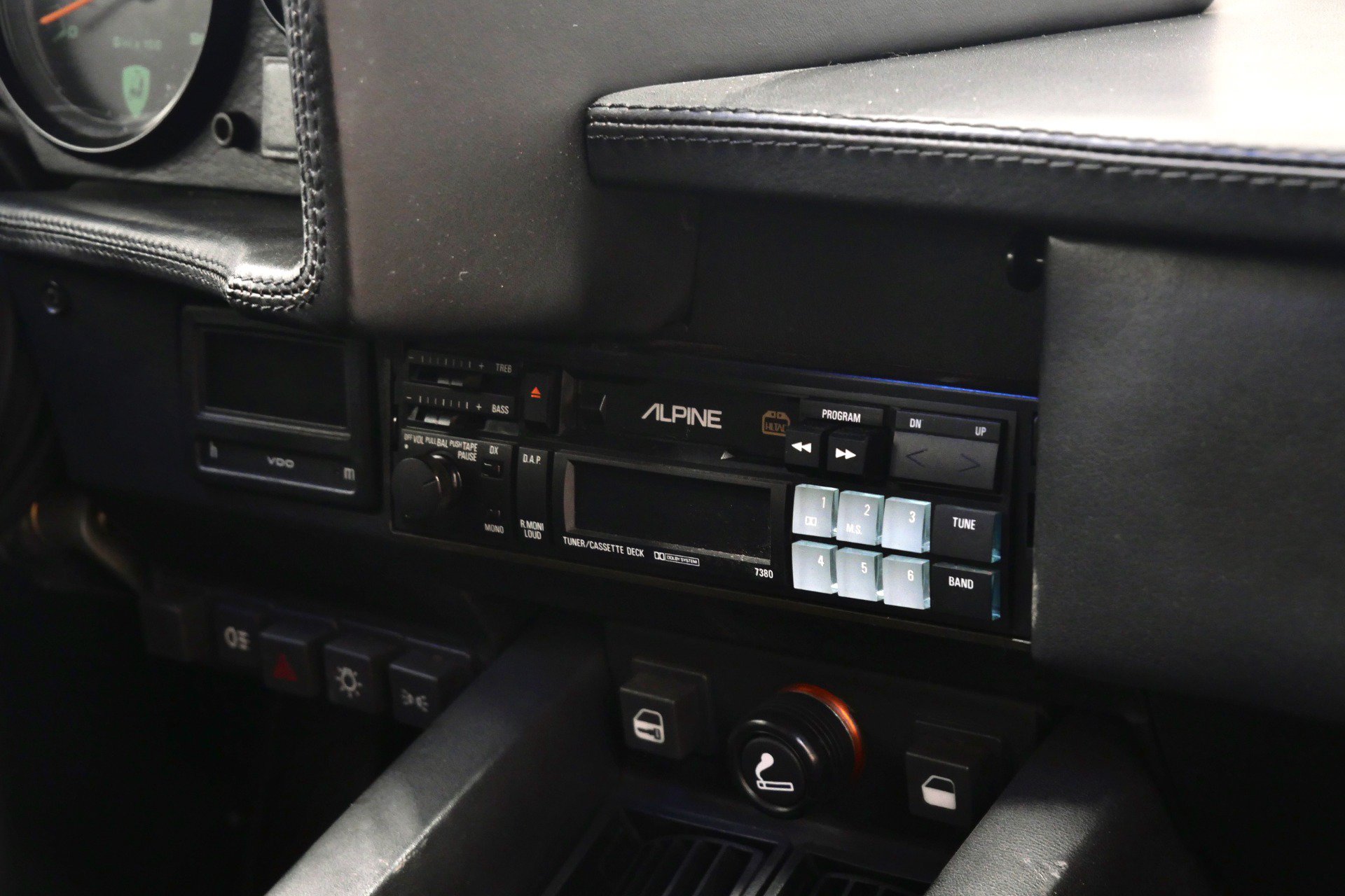 Used 1989 Lamborghini Countach Coupe RWD image 17
