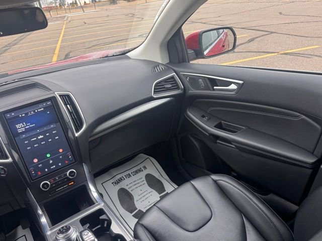 Used 2022 Ford Edge Titanium w/ Class II Trailer Tow Package image 15