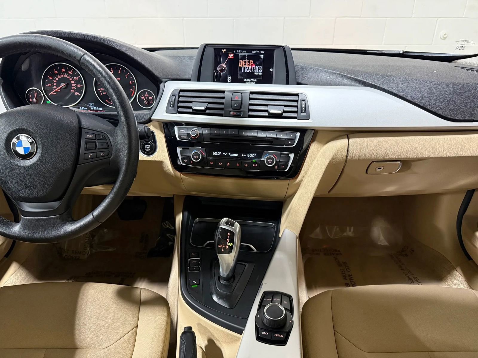 Used 2016 BMW 320i Sedan RWD image 20