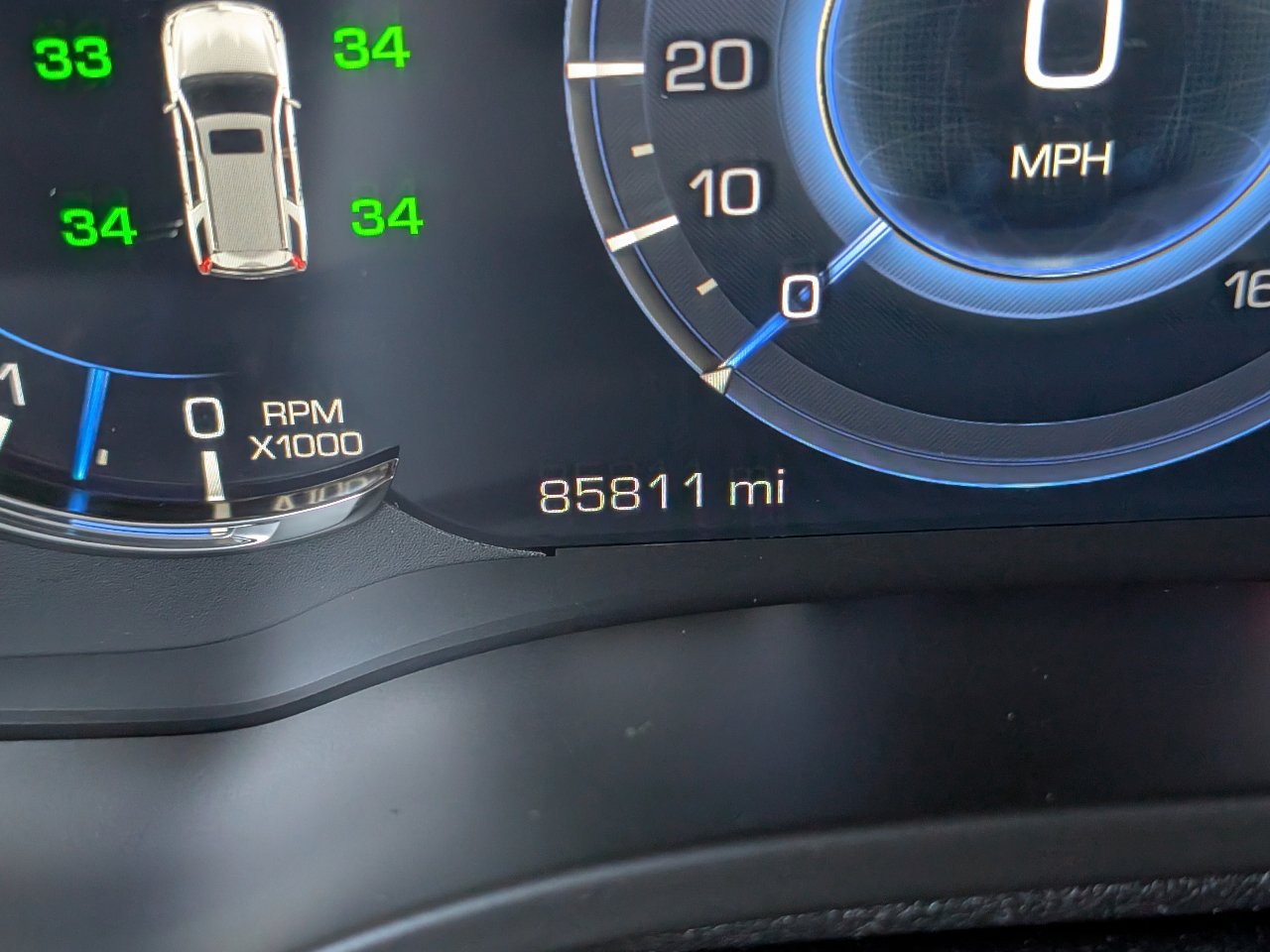 Used 2018 Cadillac Escalade Platinum image 18