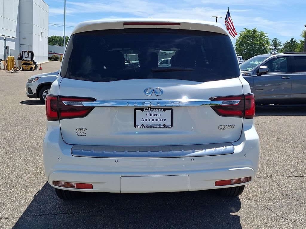 Used 2024 INFINITI QX80 Sensory w/ Cargo Package AWD/4WD image 8