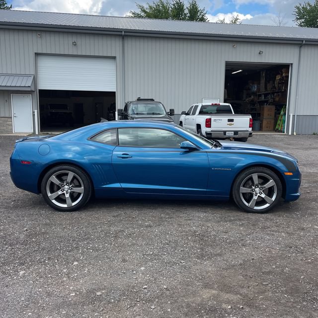Used 2010 Chevrolet Camaro SS w/ RS Package RWD image 5