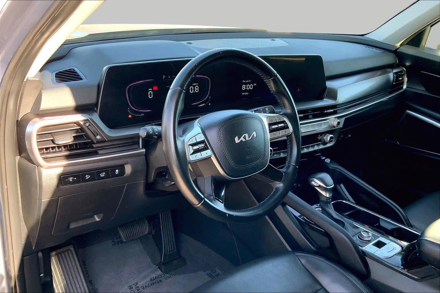 Used 2025 Kia Telluride S AWD/4WD image 16