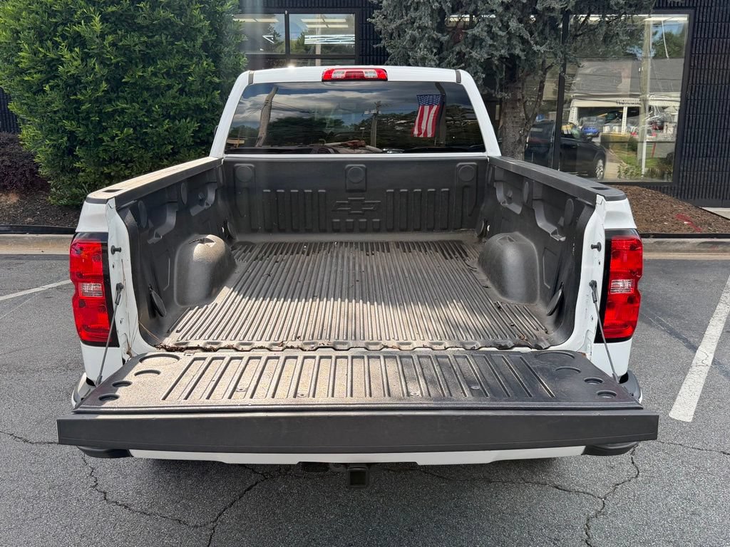 Used 2019 Chevrolet Silverado 1500 Custom w/ Custom Convenience Package AWD/4WD image 17